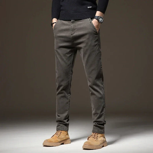 Jeans Bravon – Versatilidad, Resistencia y Estilo para el Hombre Moderno